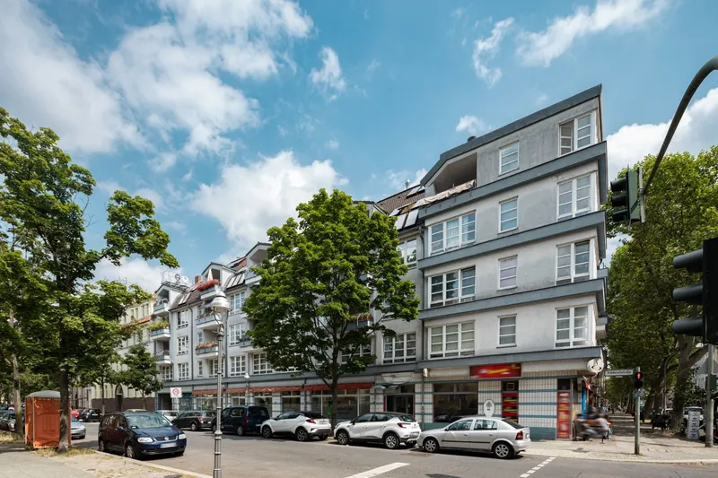 Helle 4-Zimmer-Wohnung: ab sofort! — photo 1
